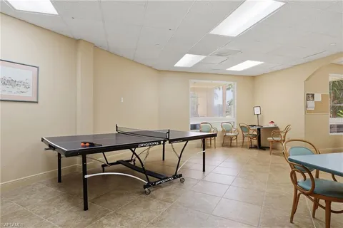 a view of a livingroom with furniture