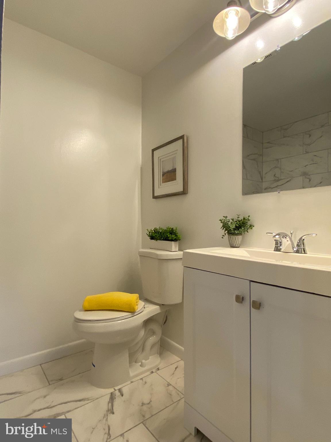 485 Riverside Drive Pasadena, MD 21122 - Photo 20 of 37 BATHROOM 1