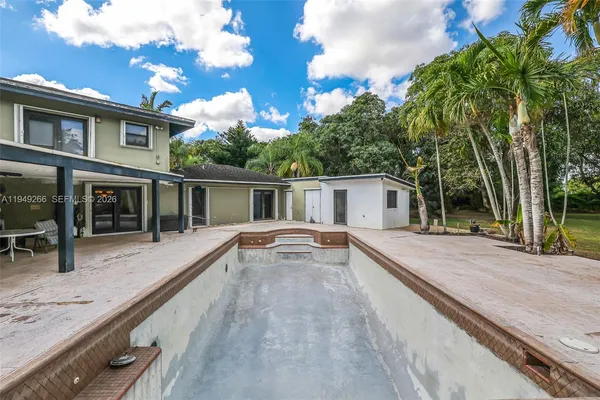 $2,795,000 | 18975 Southwest 224th Street, Miami, FL 33170