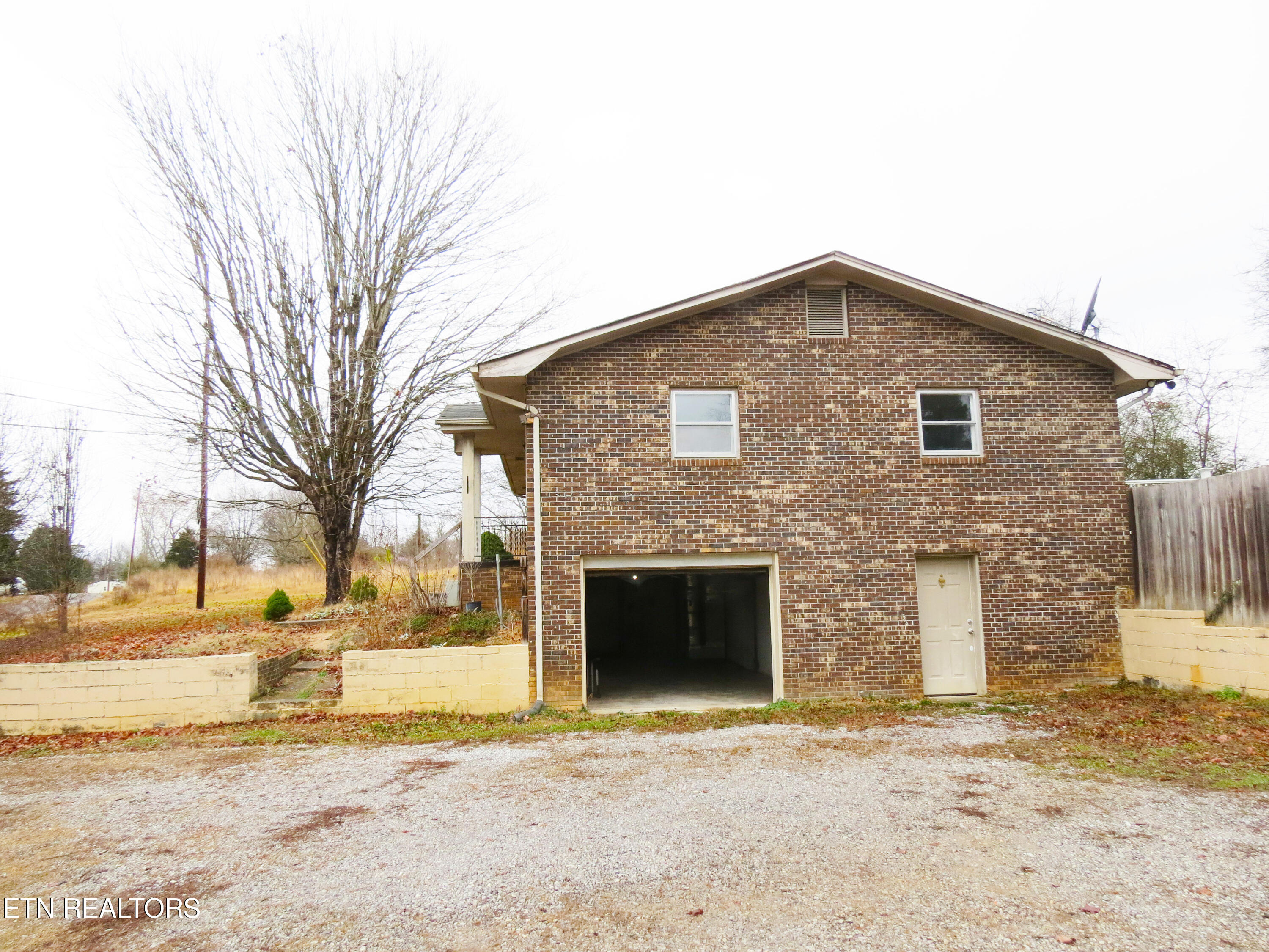 1376 Kingswood Road Talbott, TN 37877 - Photo 3 of 19 kings1