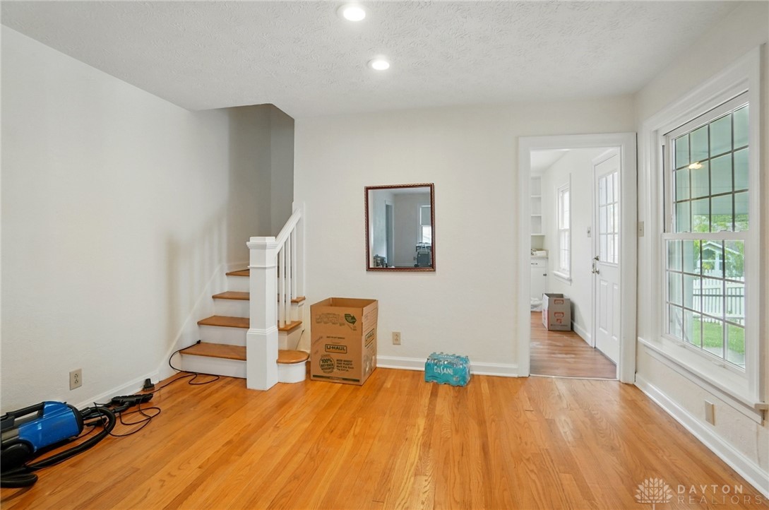 1437 Abingdon Road Kettering, OH 45409 - Photo 5 of 25
