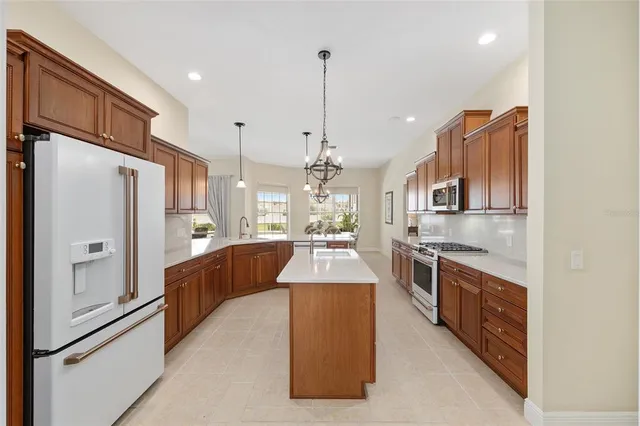 $1,177,000 | 5092 Northeast 81st Boulevard, Wildwood, FL 34785