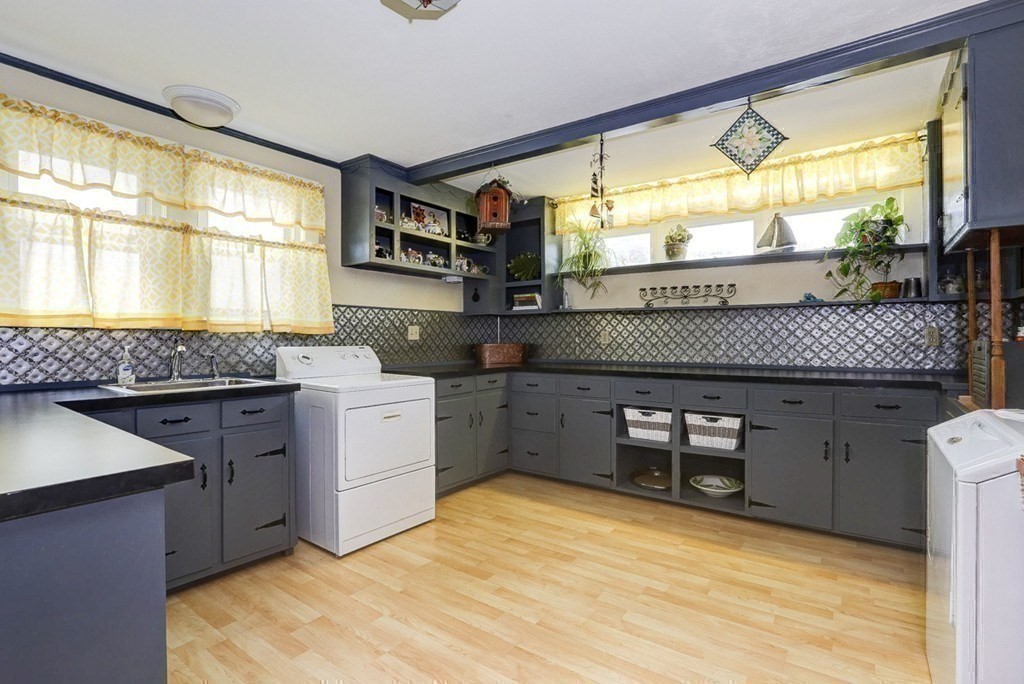 234 Wilson Road Nahant, MA 01908 - Photo 13 of 33 Gallery Image 13