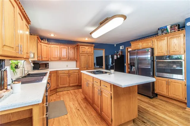 $399,900 | 1162 Southwest 225th Road, Holden, MO 64040