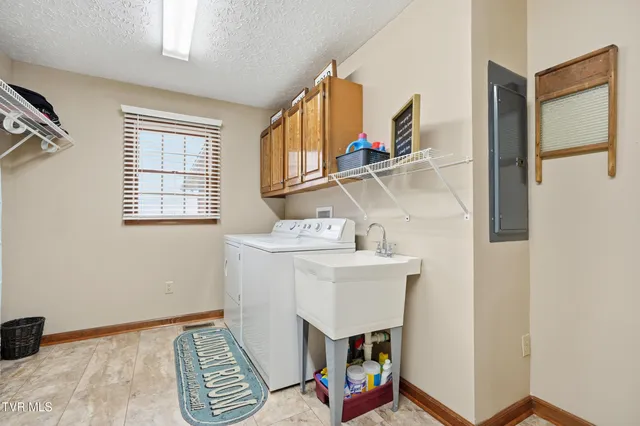 $475,000 | 4052 Purchase Ridge Road, Duffield, VA 24244