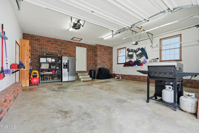 $475,000 | 4052 Purchase Ridge Road, Duffield, VA 24244