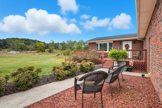 $475,000 | 4052 Purchase Ridge Road, Duffield, VA 24244