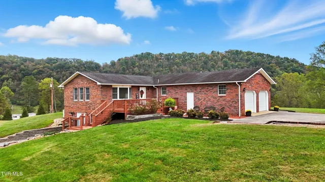 $475,000 | 4052 Purchase Ridge Road, Duffield, VA 24244