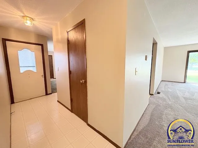 $239,900 | 2043 Schaeffer Way, Emporia, KS 66801