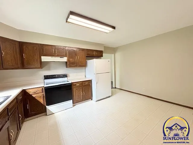 $239,900 | 2043 Schaeffer Way, Emporia, KS 66801