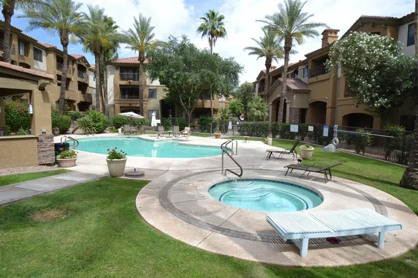 $1,300 | 5302 East Van Buren Street, Unit 1046, Phoenix, AZ 85008