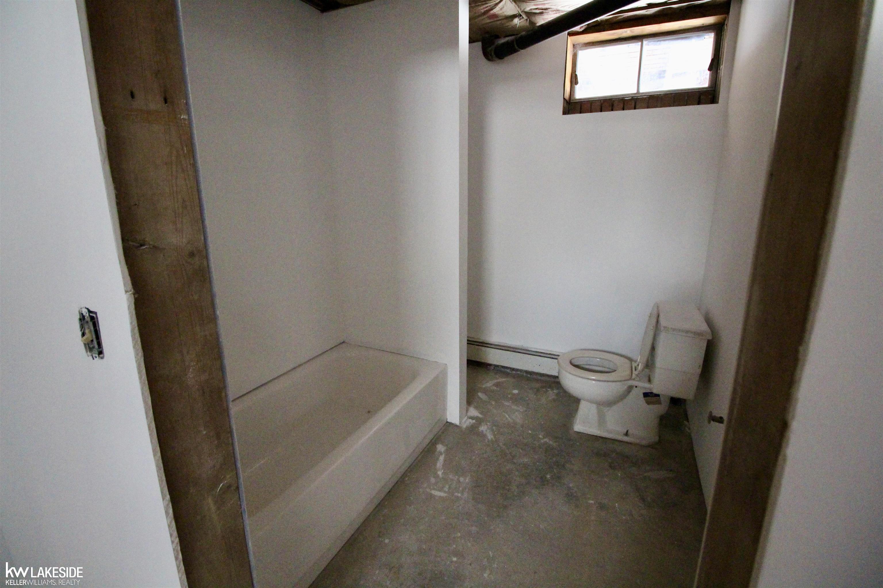 12778 Belle River Road Memphis, MI 48041 - Photo 15 of 25 50101014-14.JPG