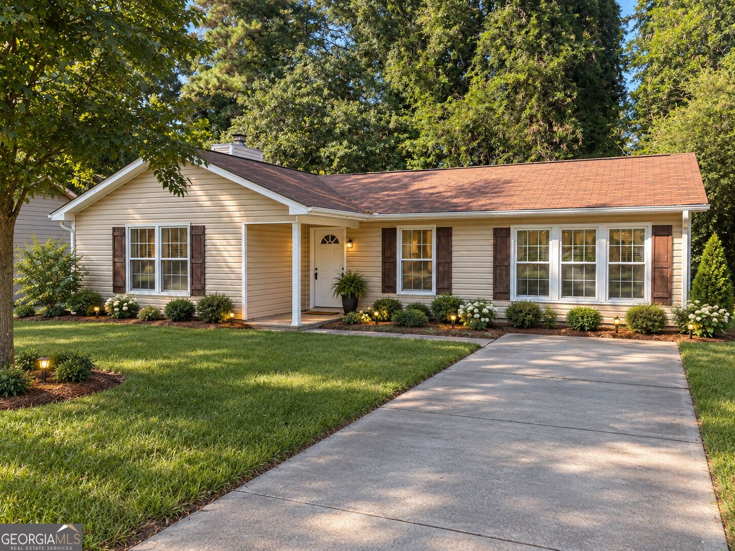 6103 Chaseland Road Rex, GA 30273 - Photo 1 of 37 Gallery Image 1