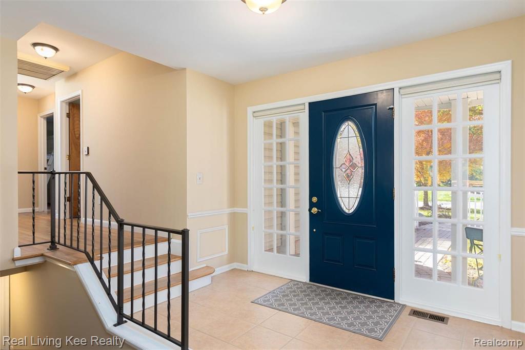 815 Baylor Road Rochester Hills, MI 48309 - Photo 6 of 51