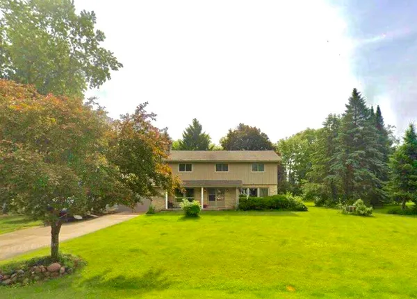 $479,000 | W360N7532 Thomas Drive, Oconomowoc, WI 53066