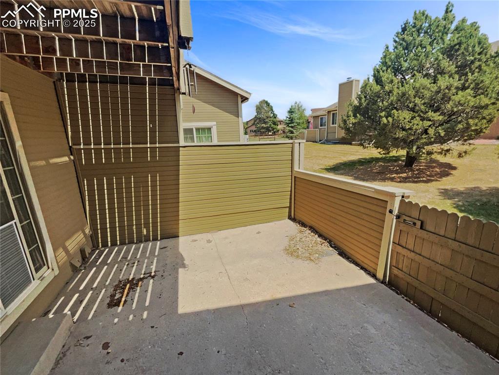34 Rising Sun Terrace Colorado Springs, CO 80921 - Photo 8 of 20 a view of a balcony
