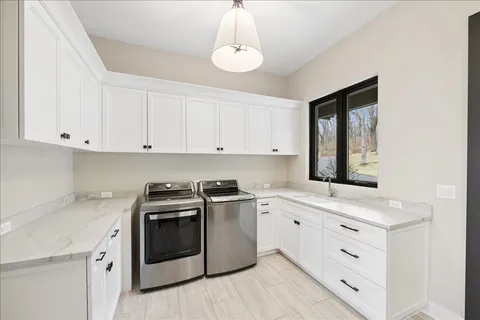 $2,999,900 | 3873 Carlisle Drive, Crystal Lake, IL 60012