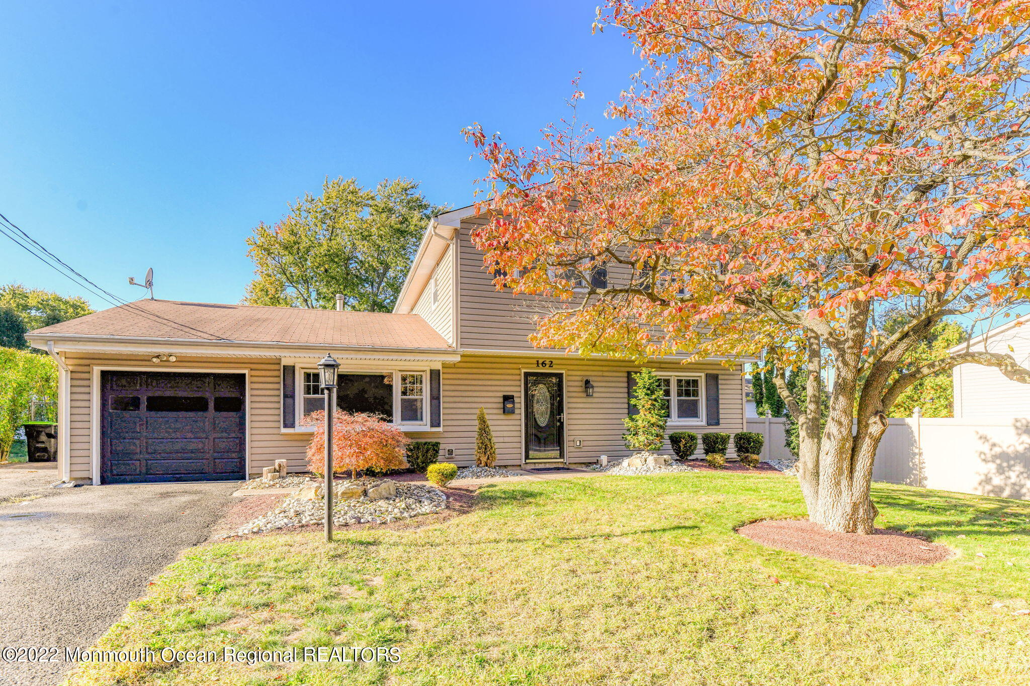 162 Bethany Road Hazlet, NJ 07730 - Photo 3 of 44 39-web-or-mls-DSC_6510_5