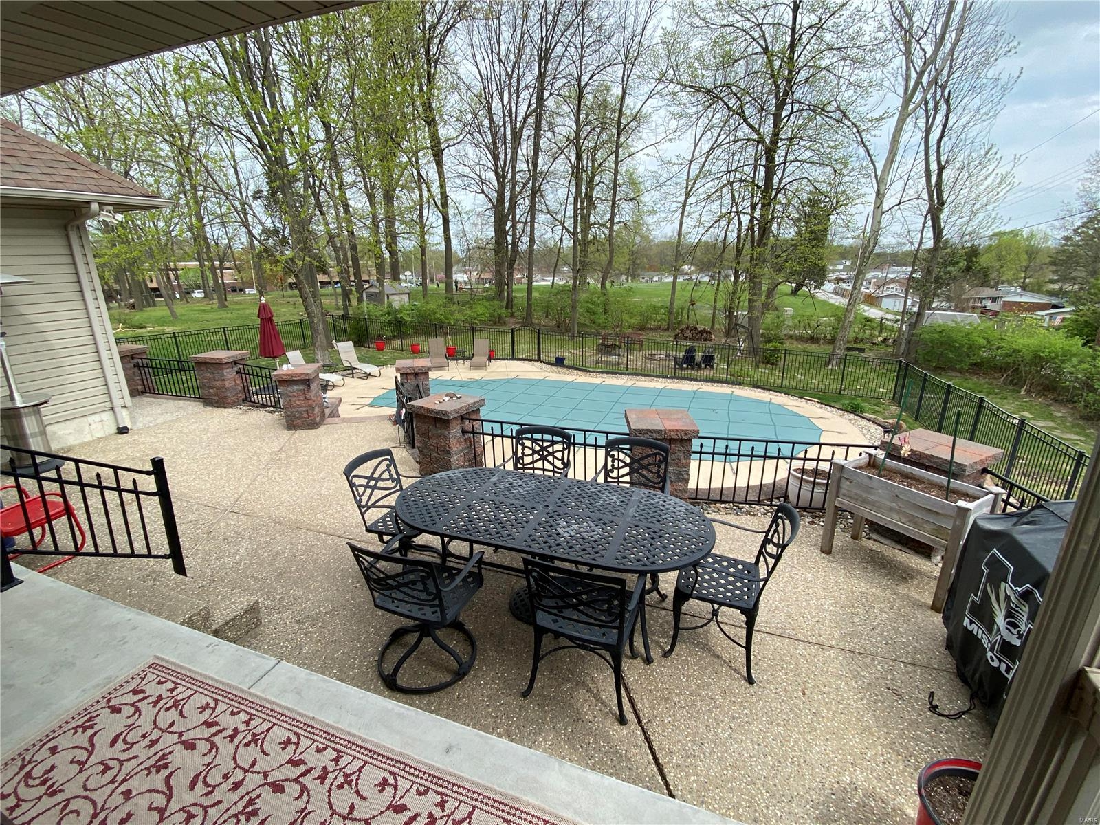 475 Sappington Barracks Road St. Louis, MO 63125 - Photo 3 of 27