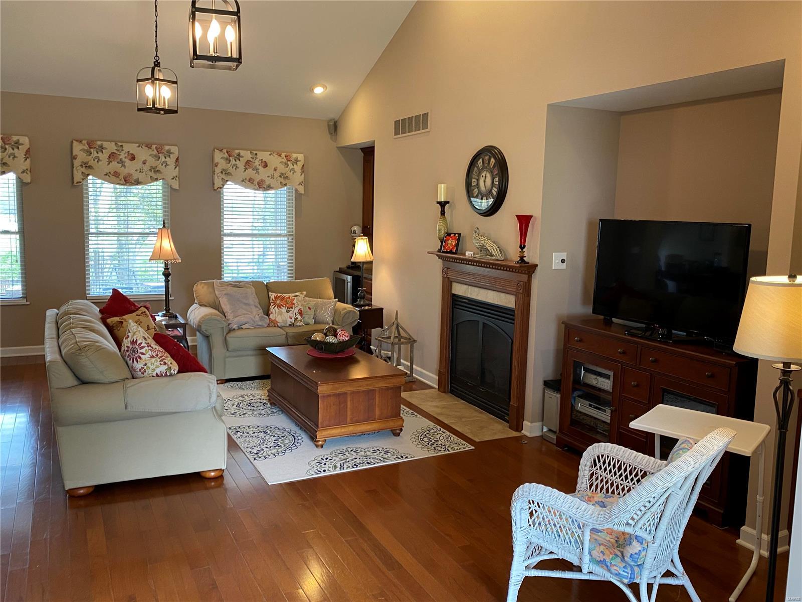 475 Sappington Barracks Road St. Louis, MO 63125 - Photo 7 of 27