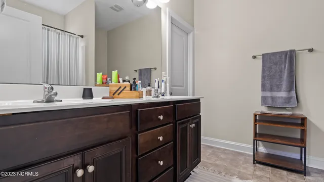 $1,700 | 290 Southwest Plantation Drive, Maple Hill, NC 28454