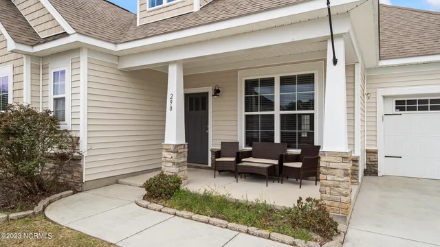 $1,700 | 290 Southwest Plantation Drive, Maple Hill, NC 28454