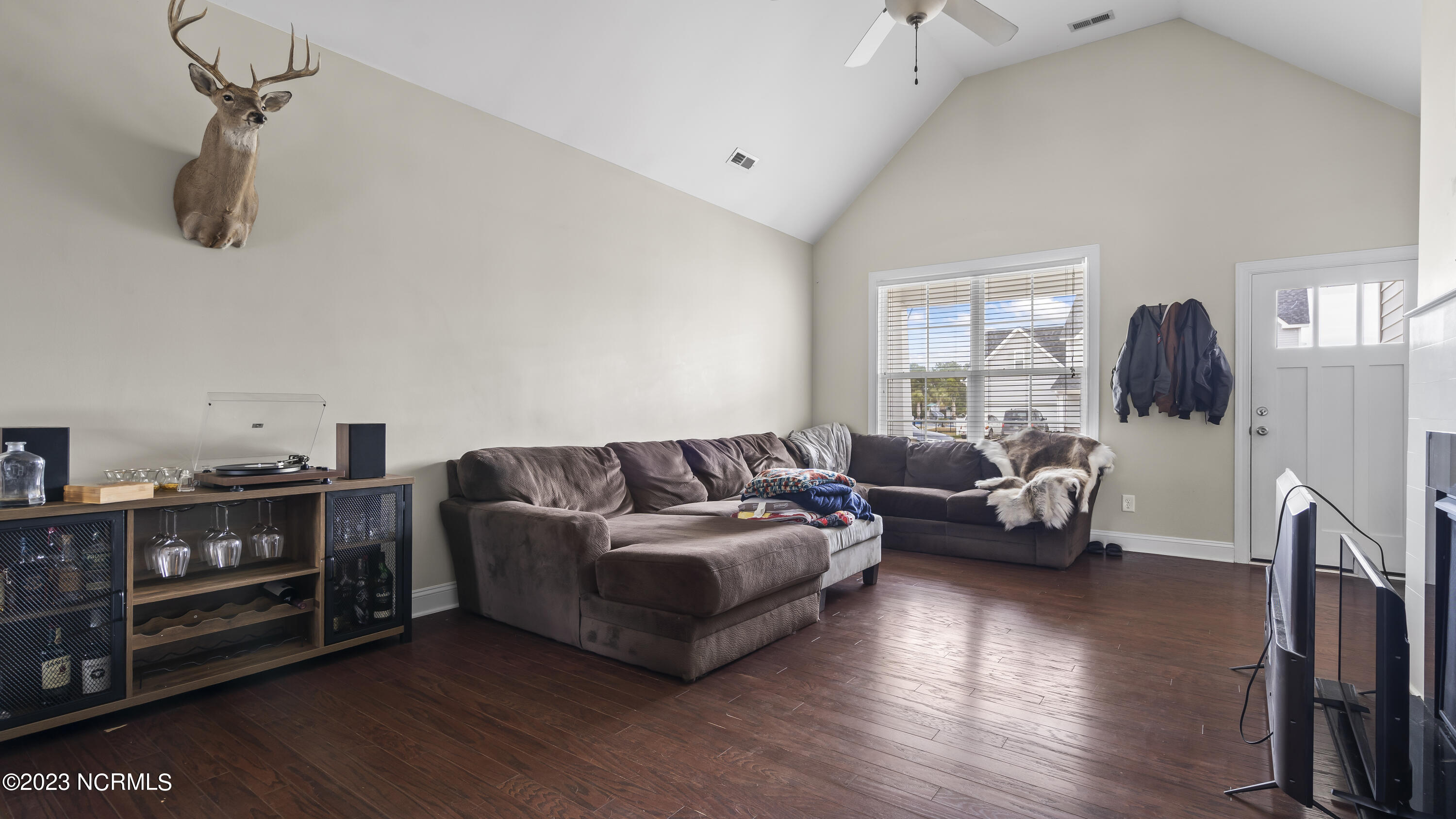 290 Southwest Plantation Drive Maple Hill, NC 28454 - Photo 7 of 24 7