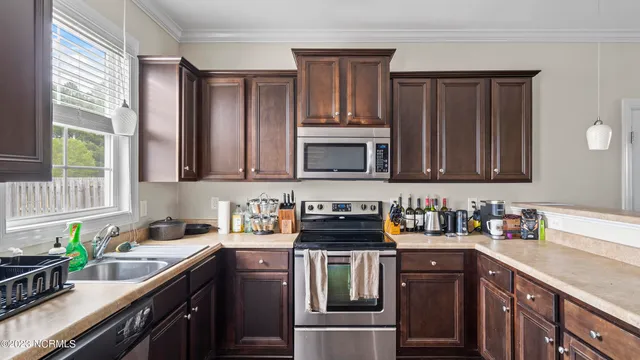 $1,700 | 290 Southwest Plantation Drive, Maple Hill, NC 28454