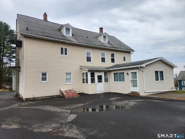 $2,200 | 9 Morrison Street, Unit 1, Vernon, CT 06066