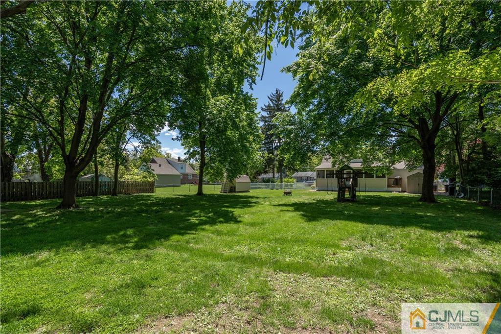22 Orchard Road Middlesex, NJ 08846 - Photo 33 of 43