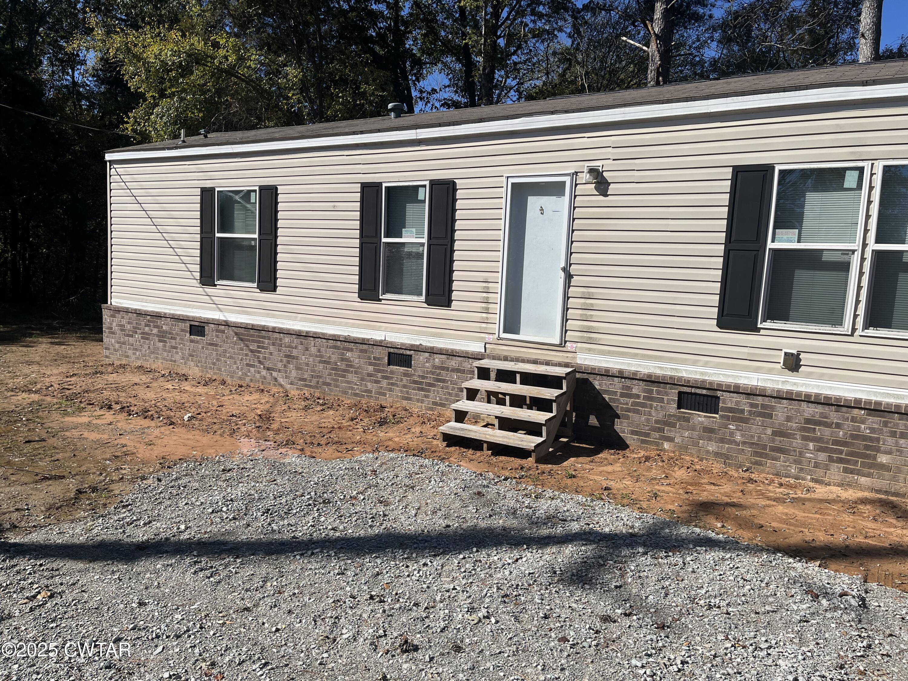 404 Barnett Road Medina, TN 38355 - Photo 3 of 21 IMG_2623