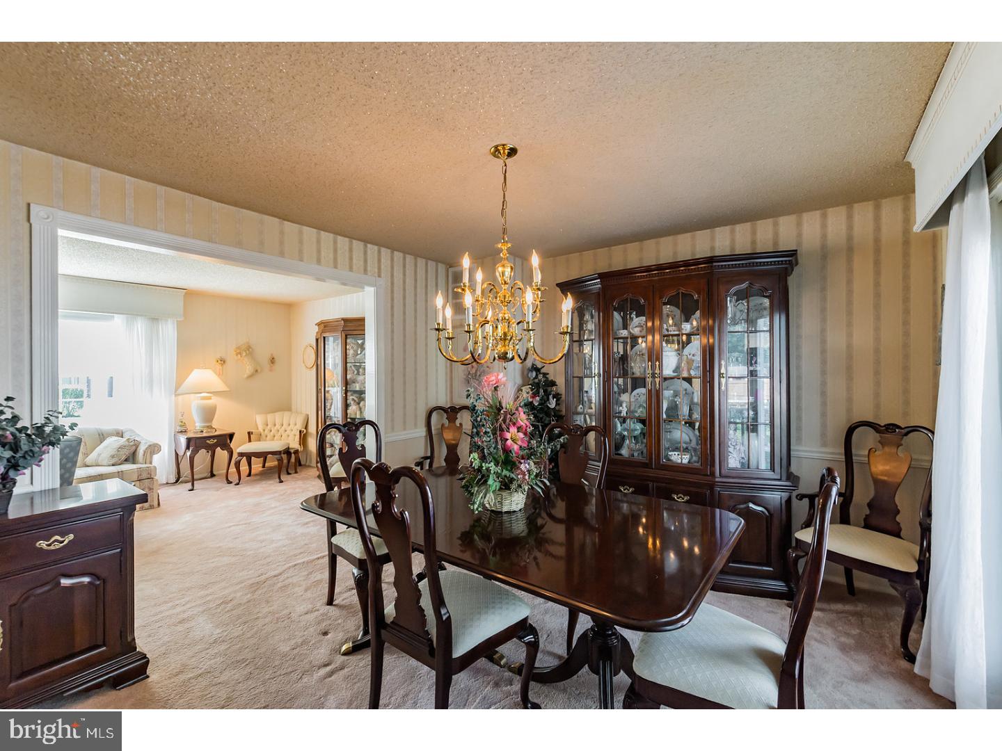 1704 Pin Oak Road Williamstown, NJ 08094 - Photo 9 of 15 Dining Room