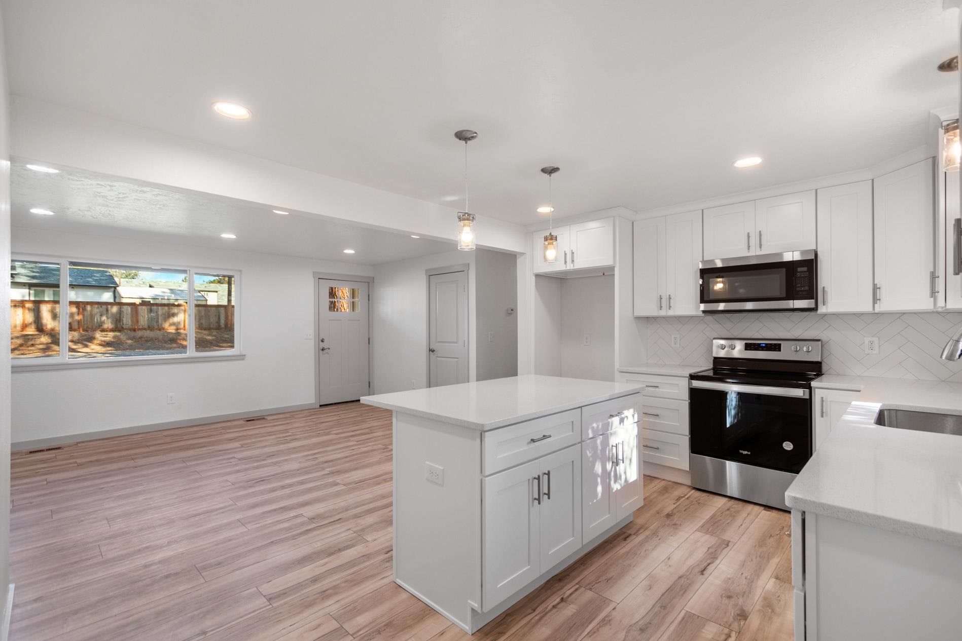 4202 East Mead Street Mead, WA 99021 - Photo 11 of 28 Gallery Image 11