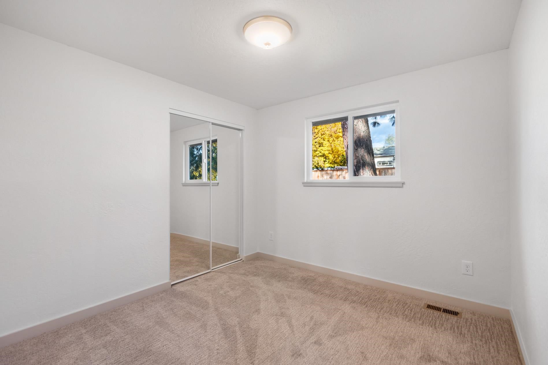 4202 East Mead Street Mead, WA 99021 - Photo 13 of 28 Gallery Image 13