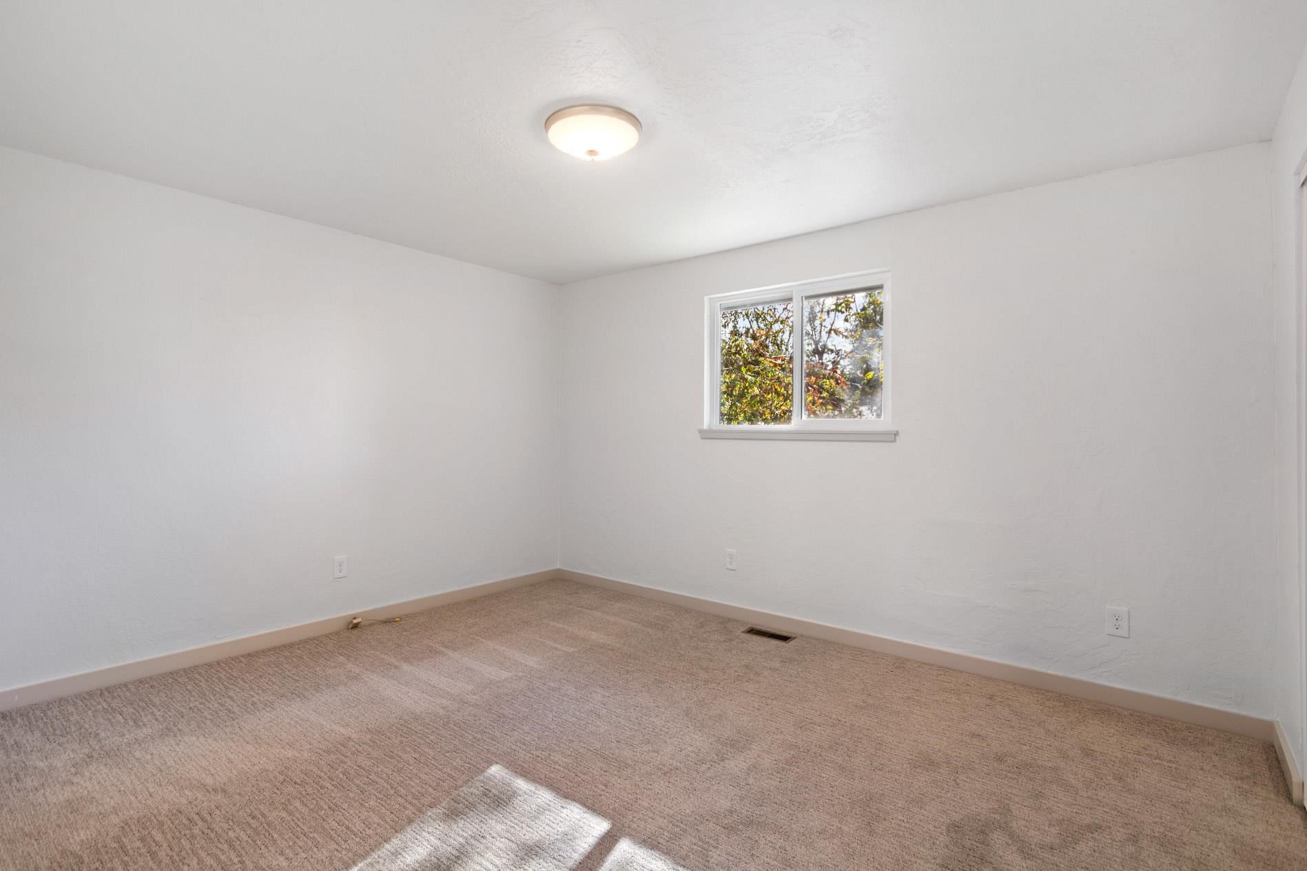 4202 East Mead Street Mead, WA 99021 - Photo 15 of 28 Gallery Image 15
