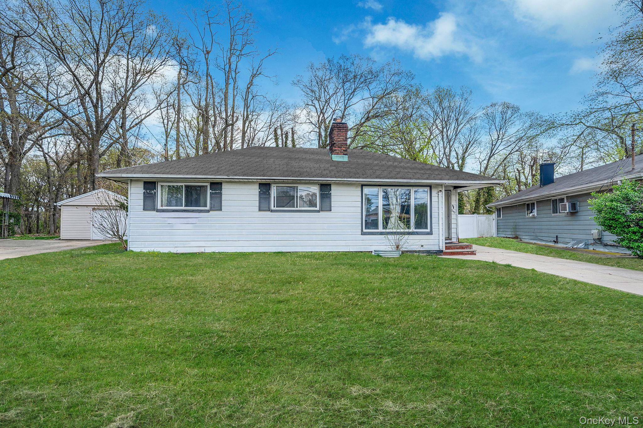 243 Coventry Road South West Hempstead, NY 11552 - Photo 2 of 12