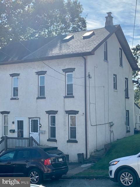 218 Chestnut Street Spring City, PA 19475 - Photo 1 of 35