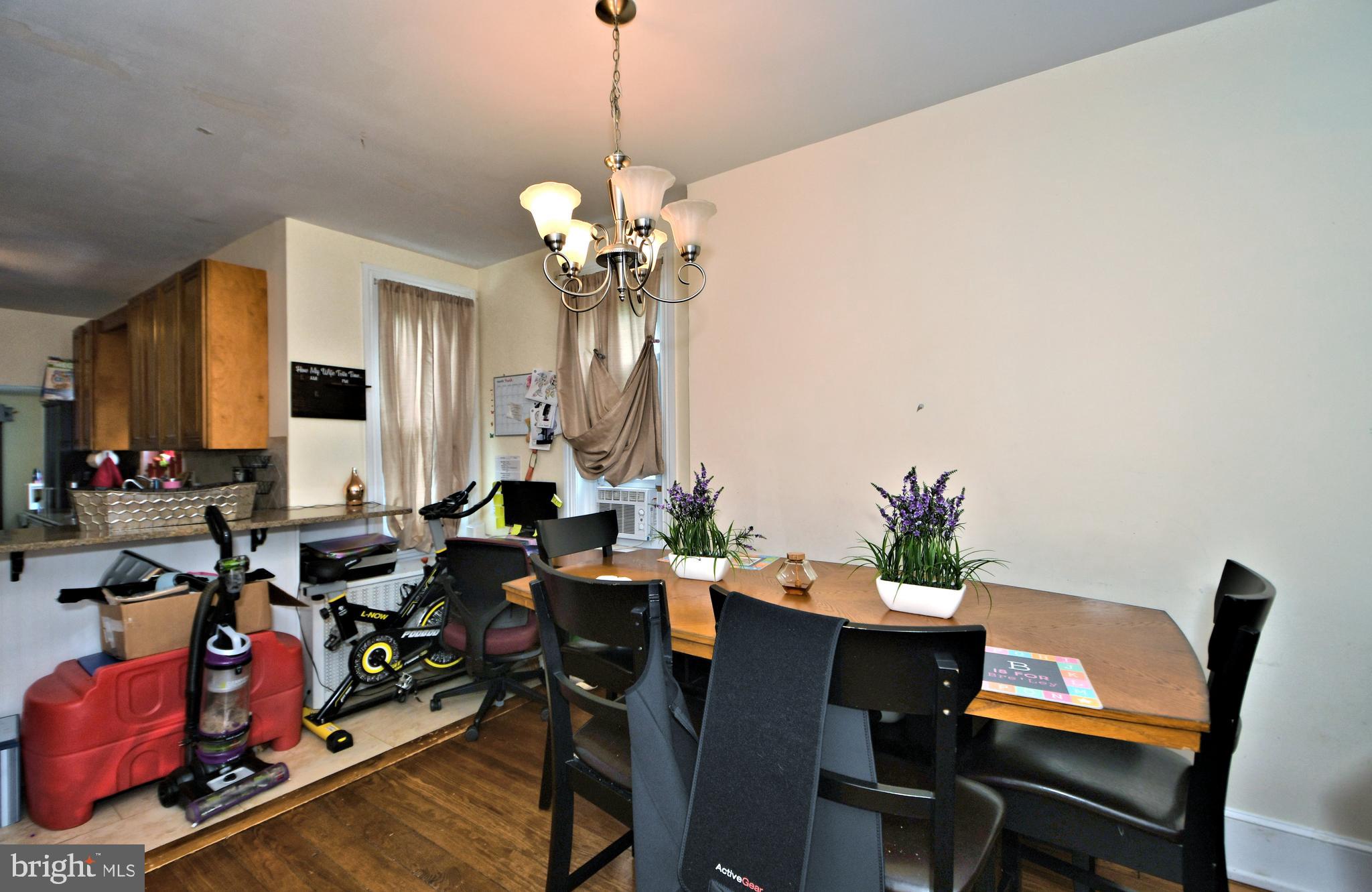 218 Chestnut Street Spring City, PA 19475 - Photo 10 of 35 Dining Room