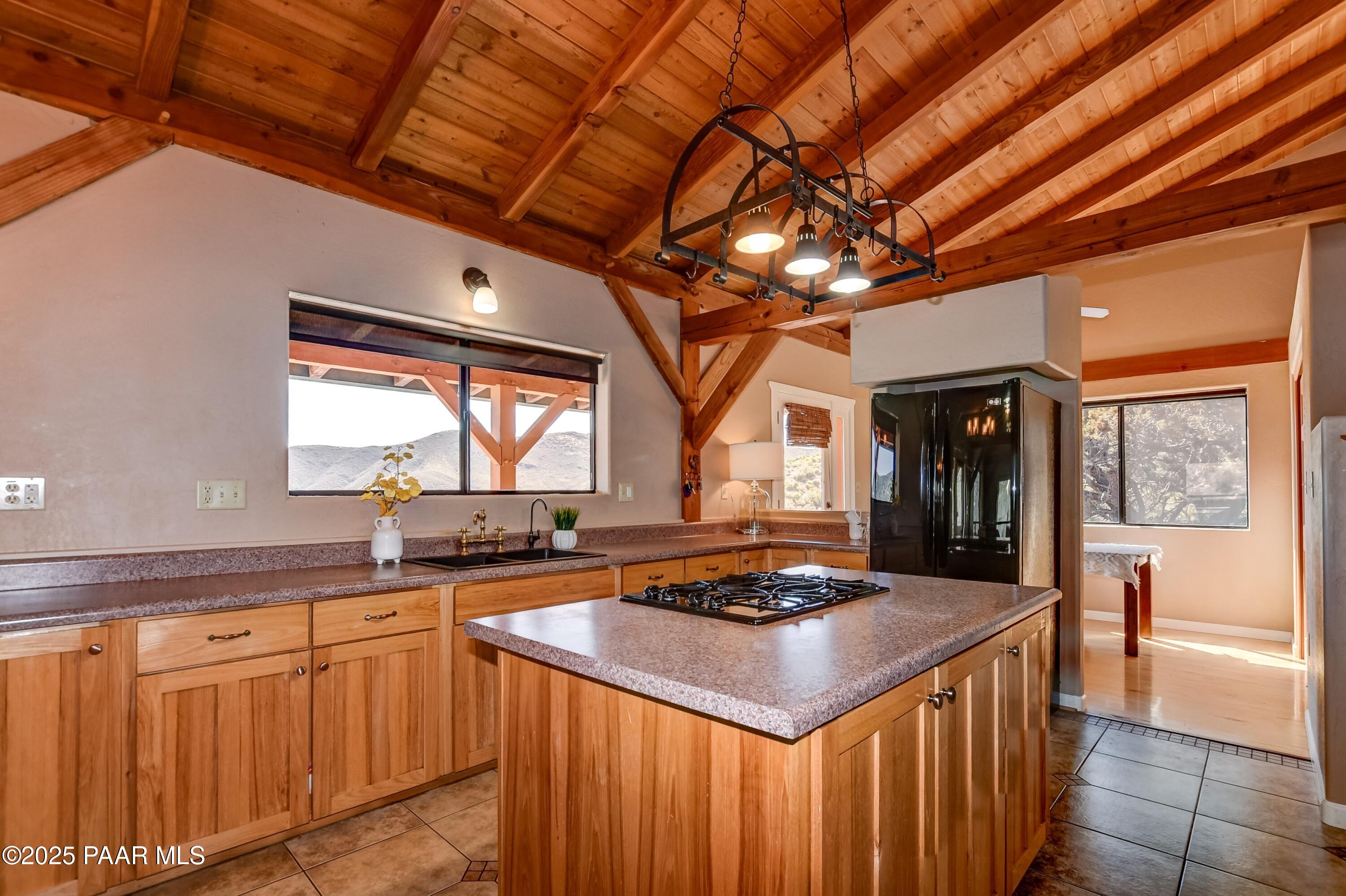 8500 Poland Road Mayer, AZ 86333 - Photo 12 of 44 013_Island Kitchen