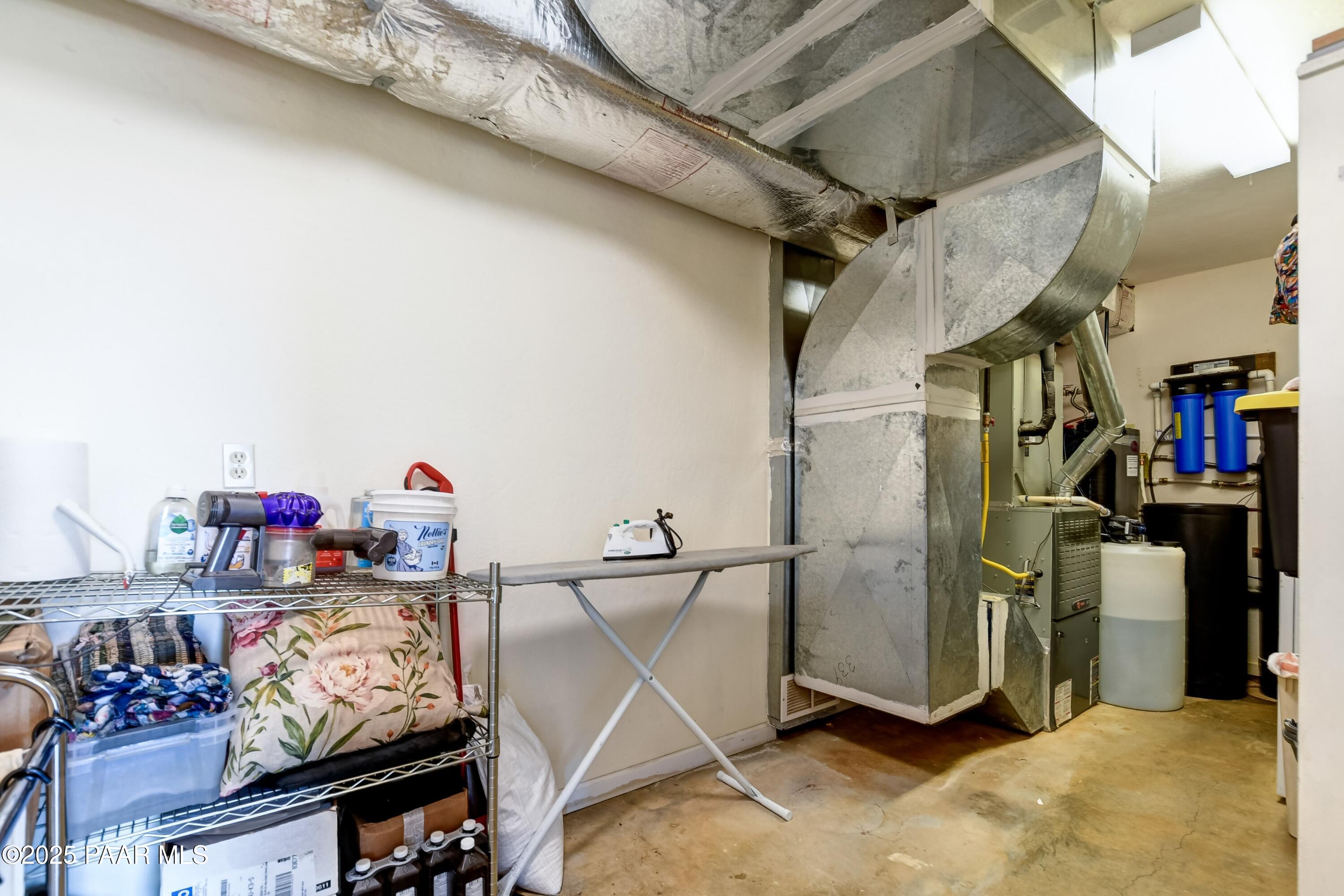 8500 Poland Road Mayer, AZ 86333 - Photo 36 of 44 033_Utility Room