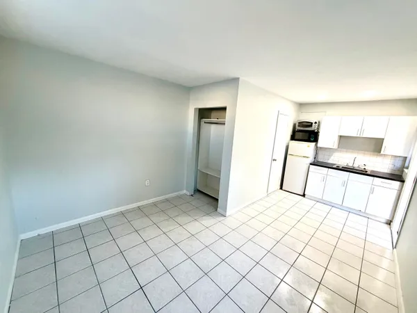 $1,050 | 4541 Northeast 6th Terrace, Unit A, Deerfield Beach, FL 33064