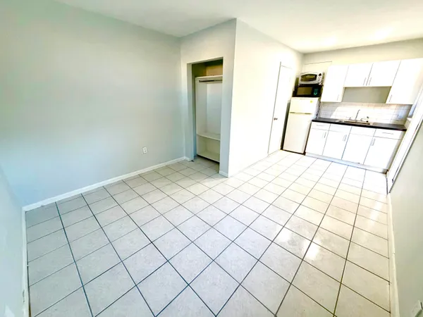 $1,050 | 4541 Northeast 6th Terrace, Unit A, Deerfield Beach, FL 33064