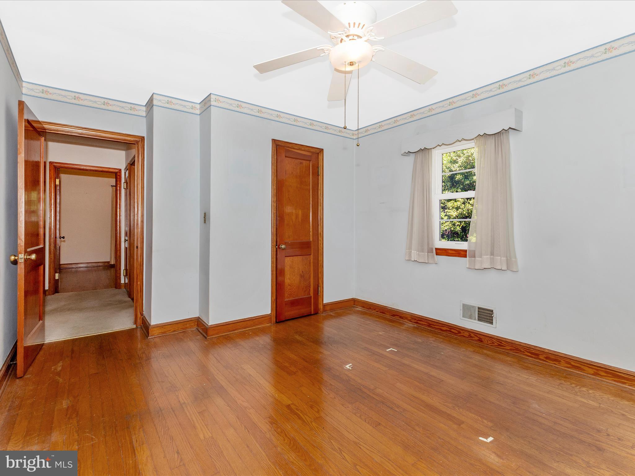 268 Magothy Bridge Road Pasadena, MD 21122 - Photo 20 of 64 Bedroom 2