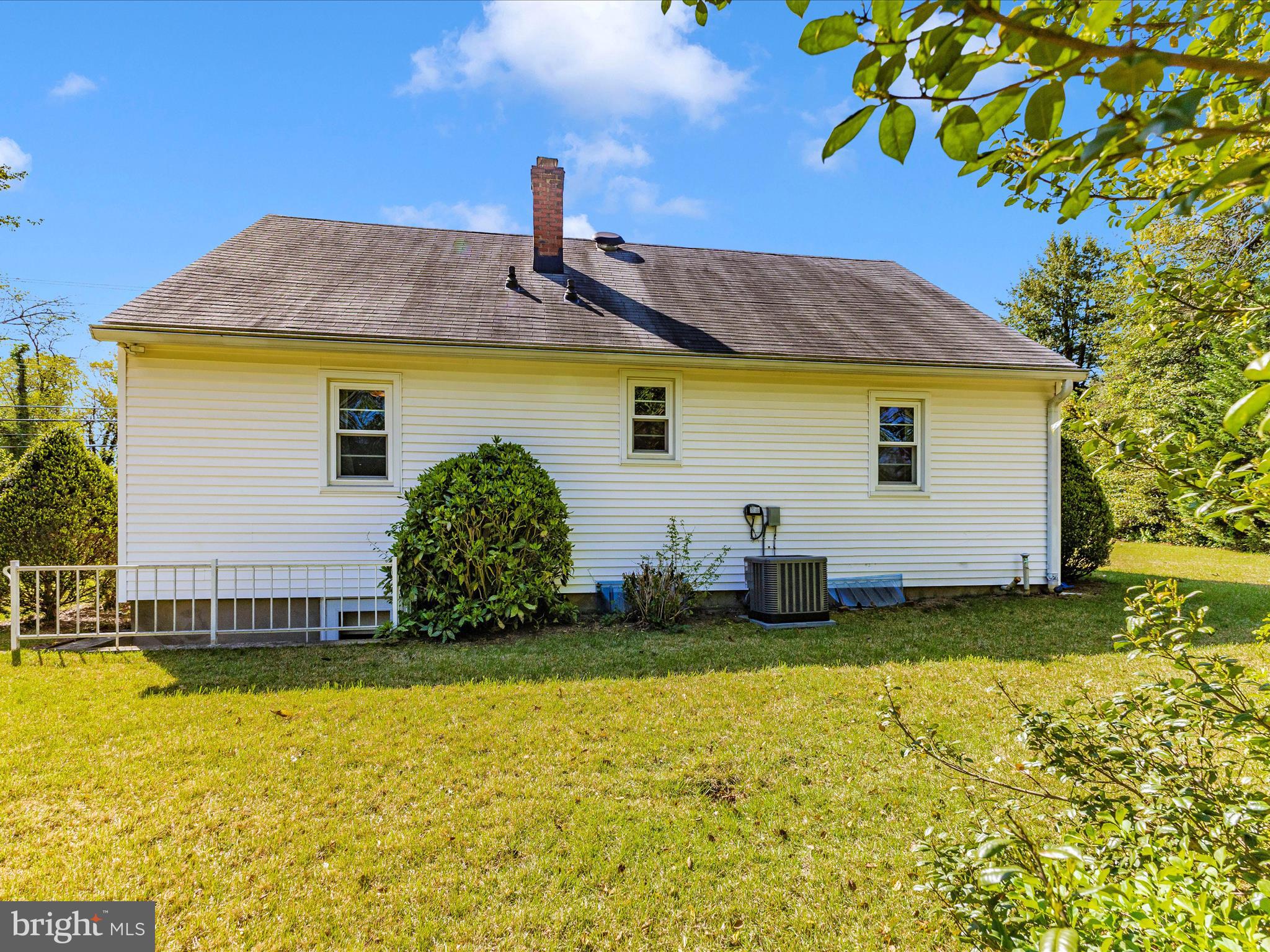 268 Magothy Bridge Road Pasadena, MD 21122 - Photo 45 of 64 Exterior Back
