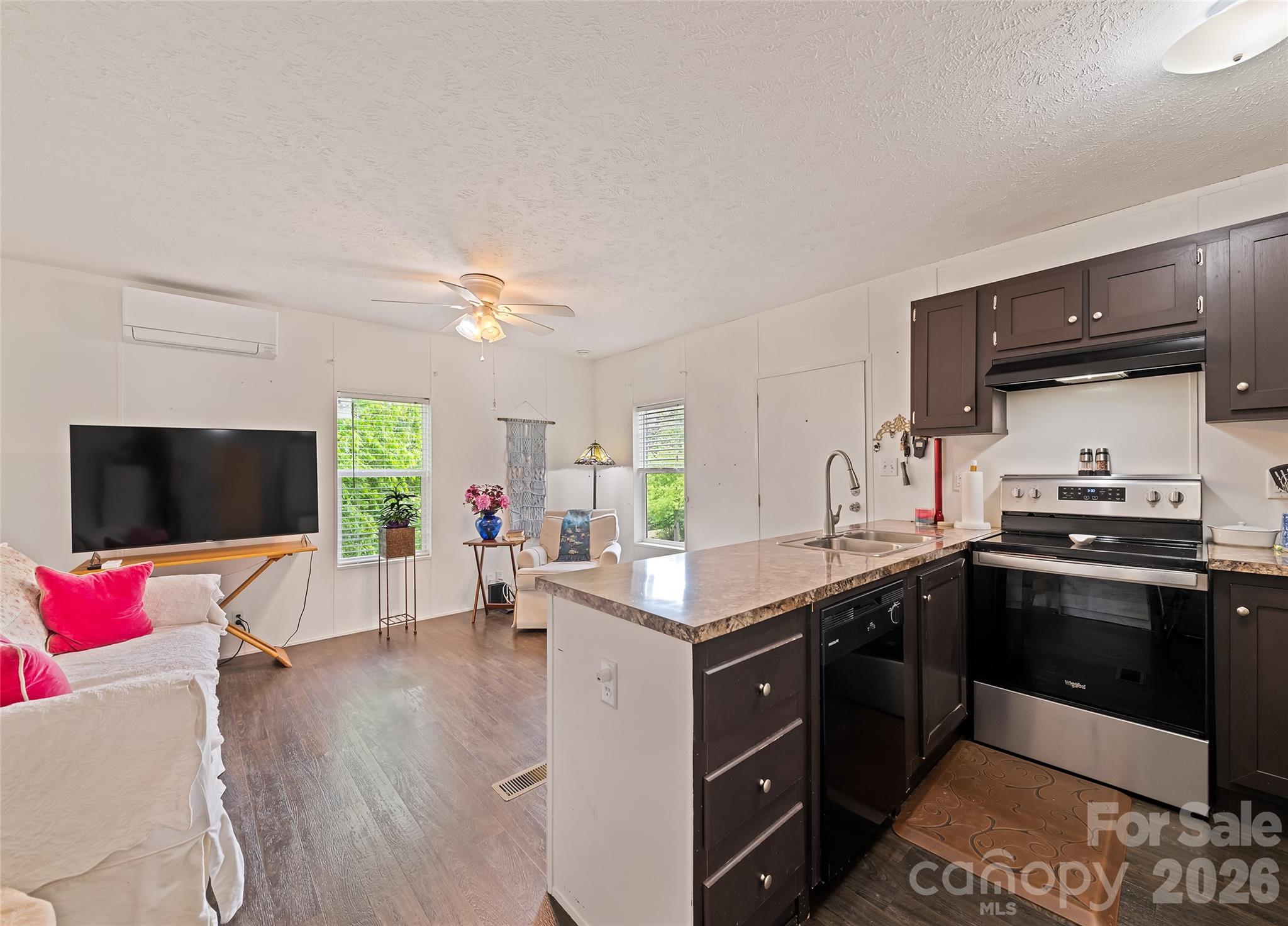 17 King Drive Leicester, NC 28748 - Photo 7 of 29 Gallery Image 7