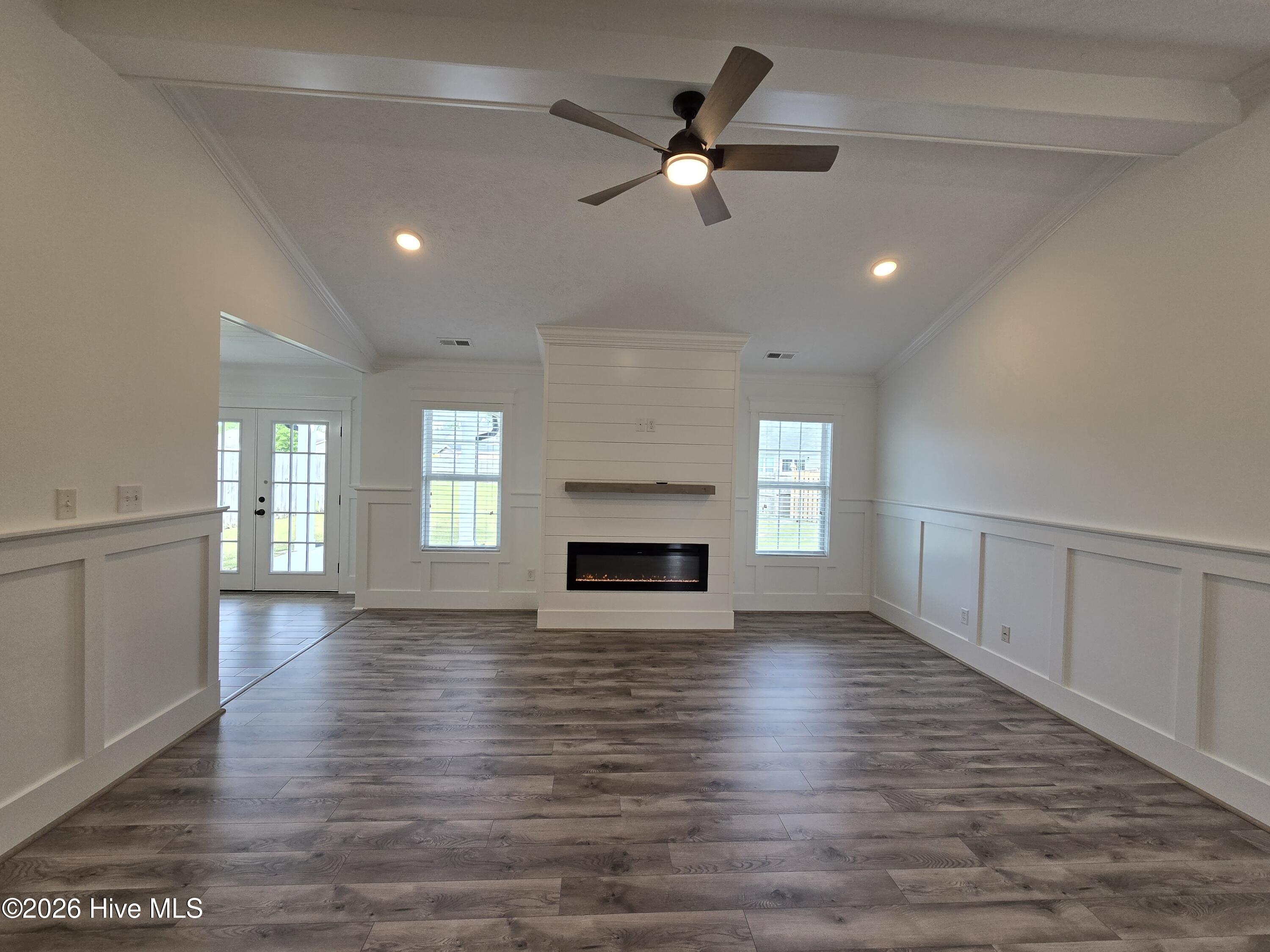 302 Kingston Road Jacksonville, NC 28546 - Photo 4 of 19 20260512_162959