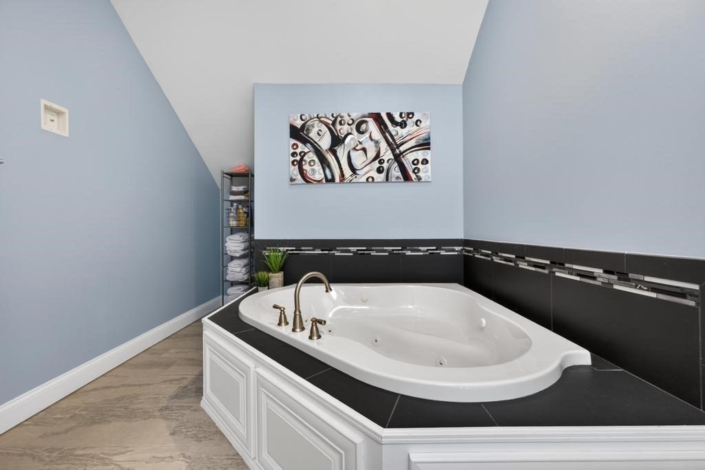 185 Rosewood Road Somerset, MA 02726 - Photo 19 of 42