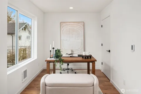 $949,000 | 223 Northeast 75th Street, Seattle, WA 98115