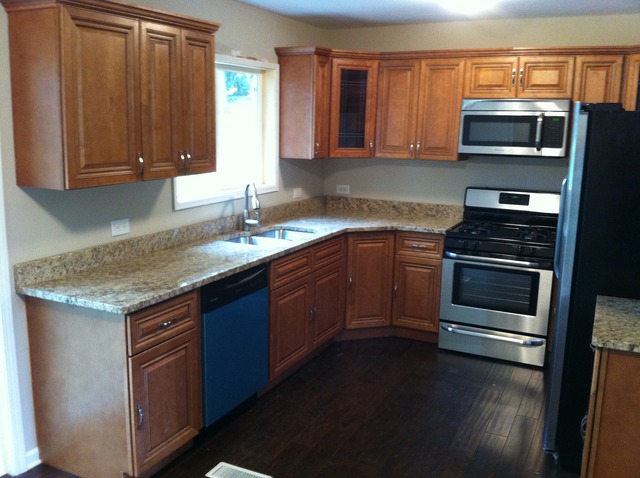 209 Thornhurst Road Bolingbrook, IL 60440 - Photo 5 of 21