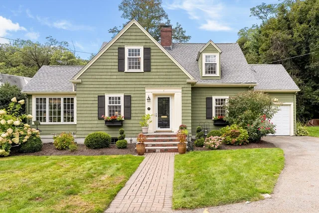 $1,482,000 | 18 Morton Road, Arlington, MA 02476